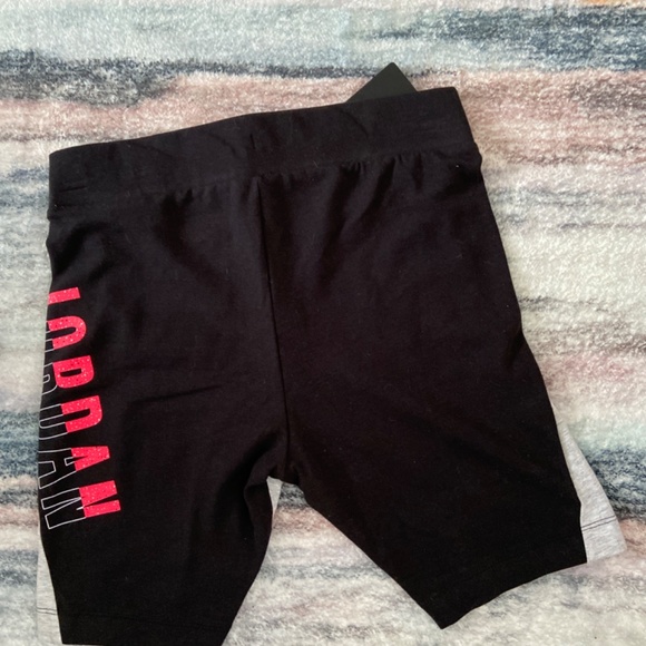 Girl’s Jordan Bike Shorts Size Large - Picture 4 of 4